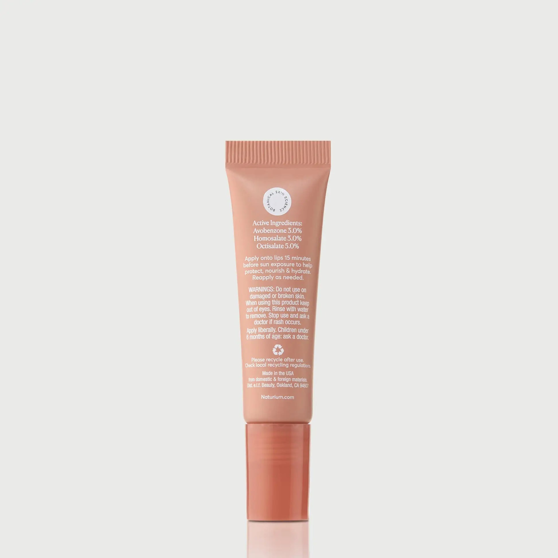 phyto-glow-lip-balm-spf-45-getaway-t5 NATR-10126_PhytoGlow_SPF_Getaway_primary_capon_back_bonebkgd_1.webp