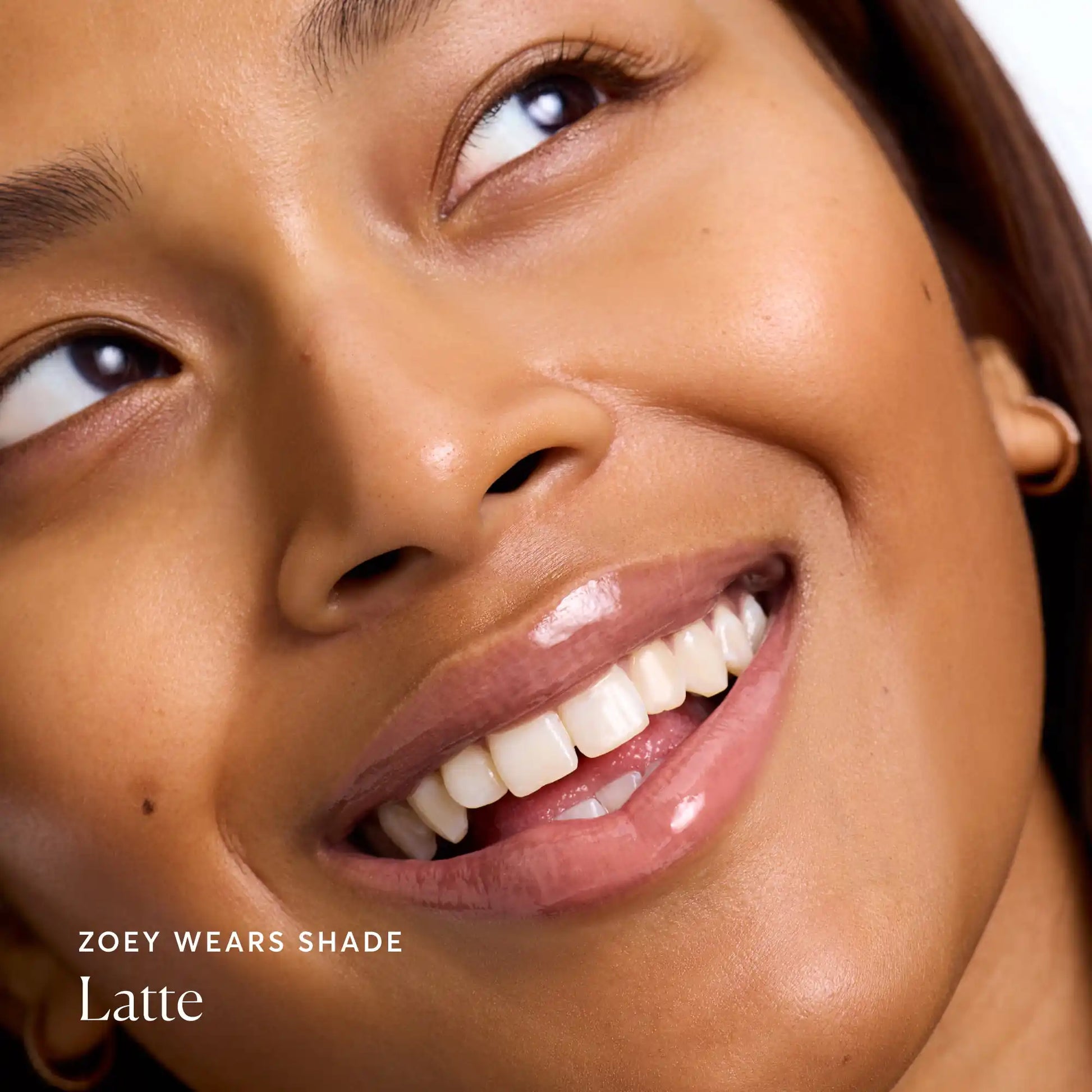phyto-glow-lip-balm-latte-e7 NATR-60110-Alt-Images-Phyto-Glow-Lip-Balm-Latte-04.webp